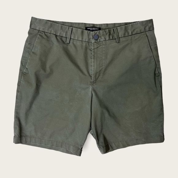 BANANA REPUBLIC AIDEN SHORT - Picture 3 of 8